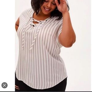 Torrid striped lace up dolman blouse nwt size 4
